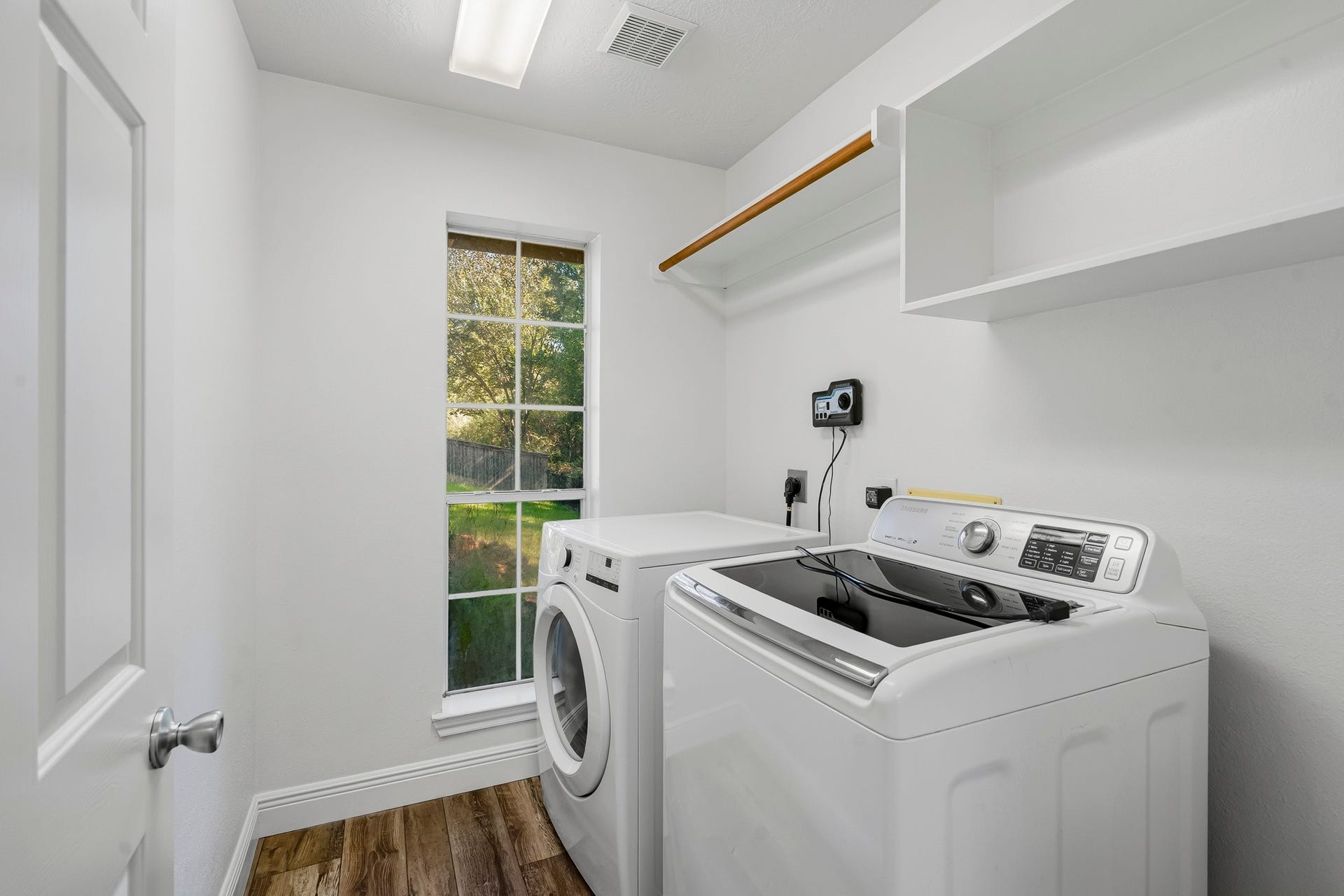 3622 Pedernales Trails Lane, Katy, TX 77450 Laundry room off of kitchen