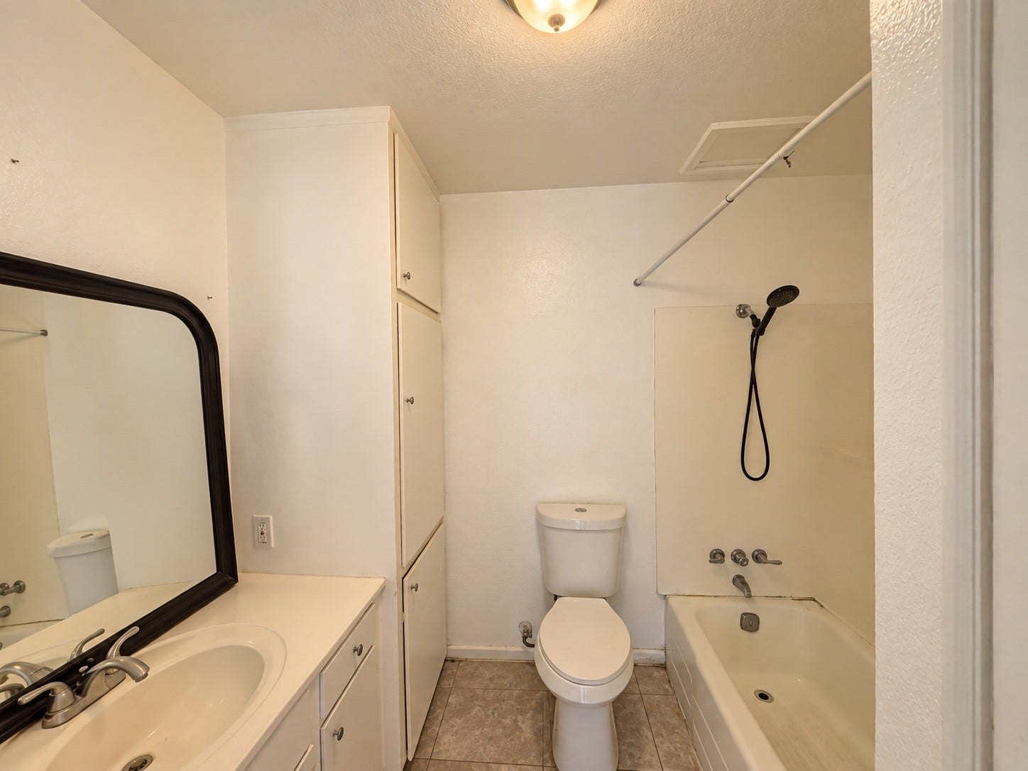 3906 Video Street, Dickinson, TX 77539 3906 Video Street, Dickinson, TX 77539
