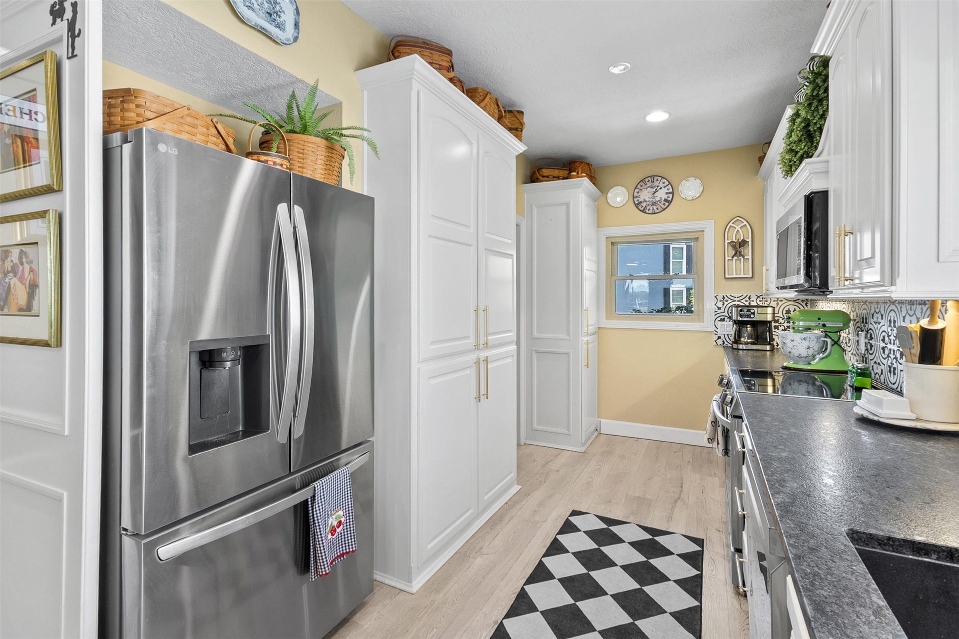 2011 Lakewood Court, Willis, TX 77318 2011 Lakewood Court, Willis, TX 77318