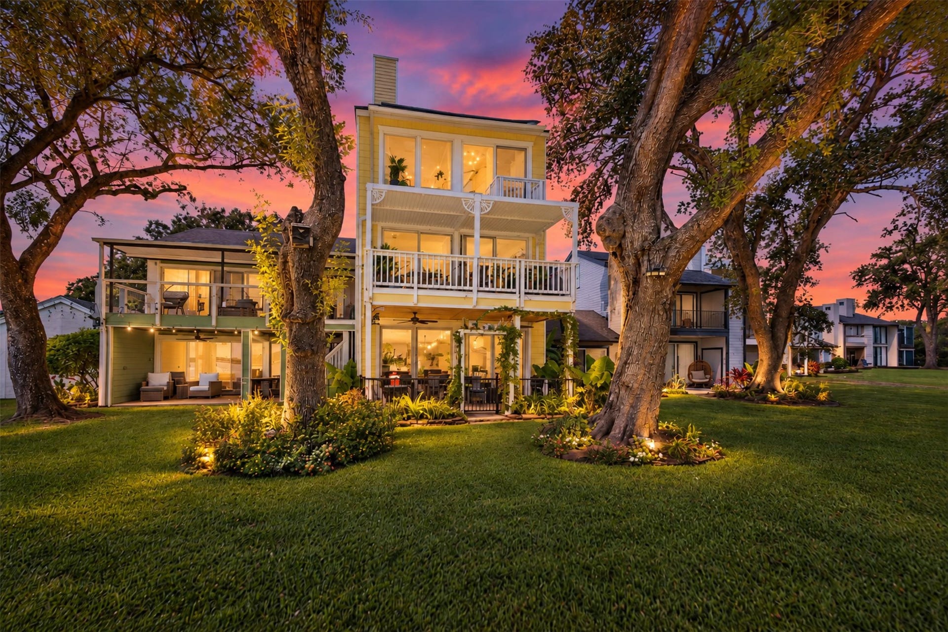 2011 Lakewood Court, Willis, TX 77318 2011 Lakewood Court, Willis, TX 77318