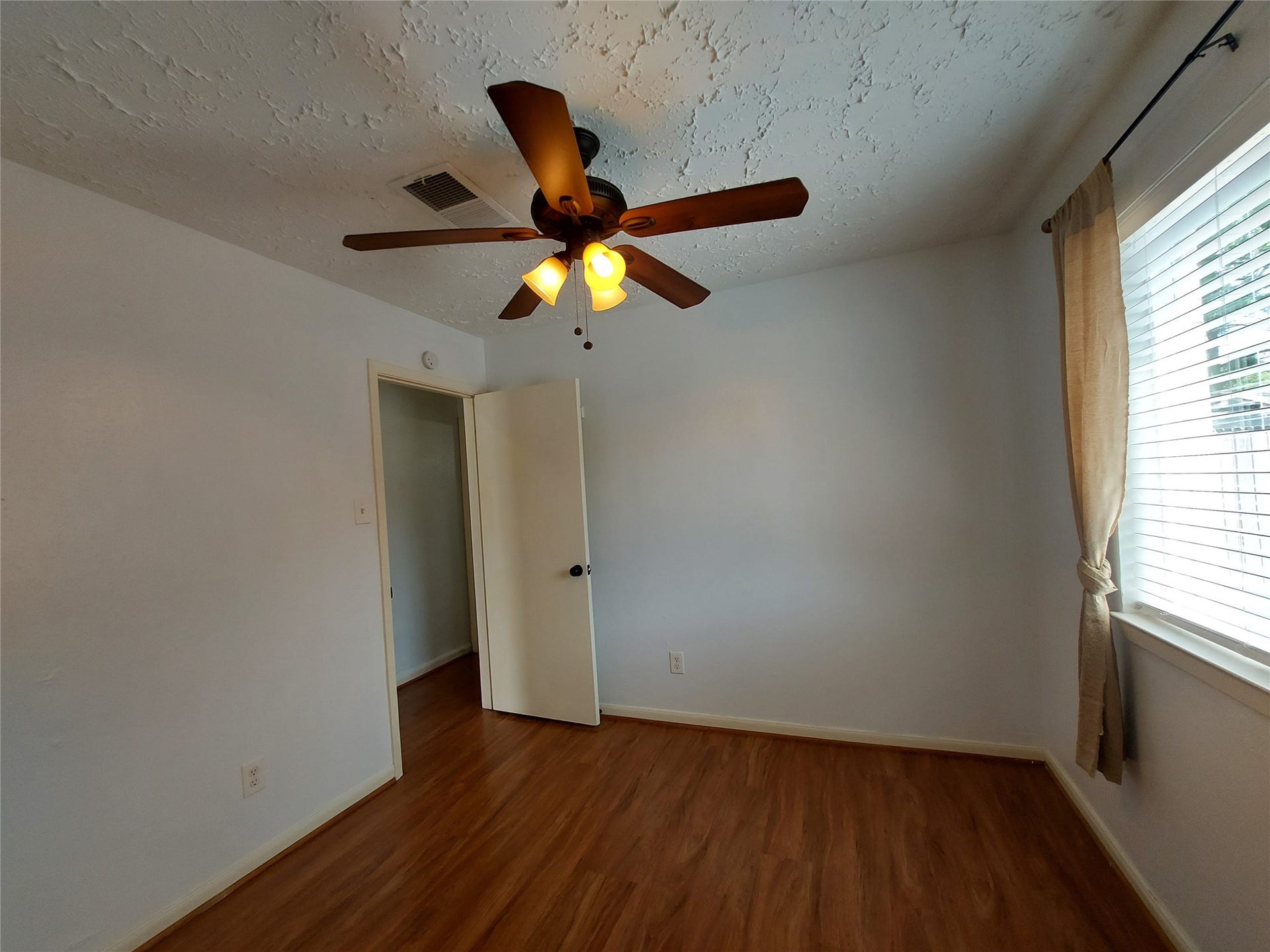 3807 Quiet Place Drive, Houston, TX 77082 3807 Quiet Place Drive, Houston, TX 77082