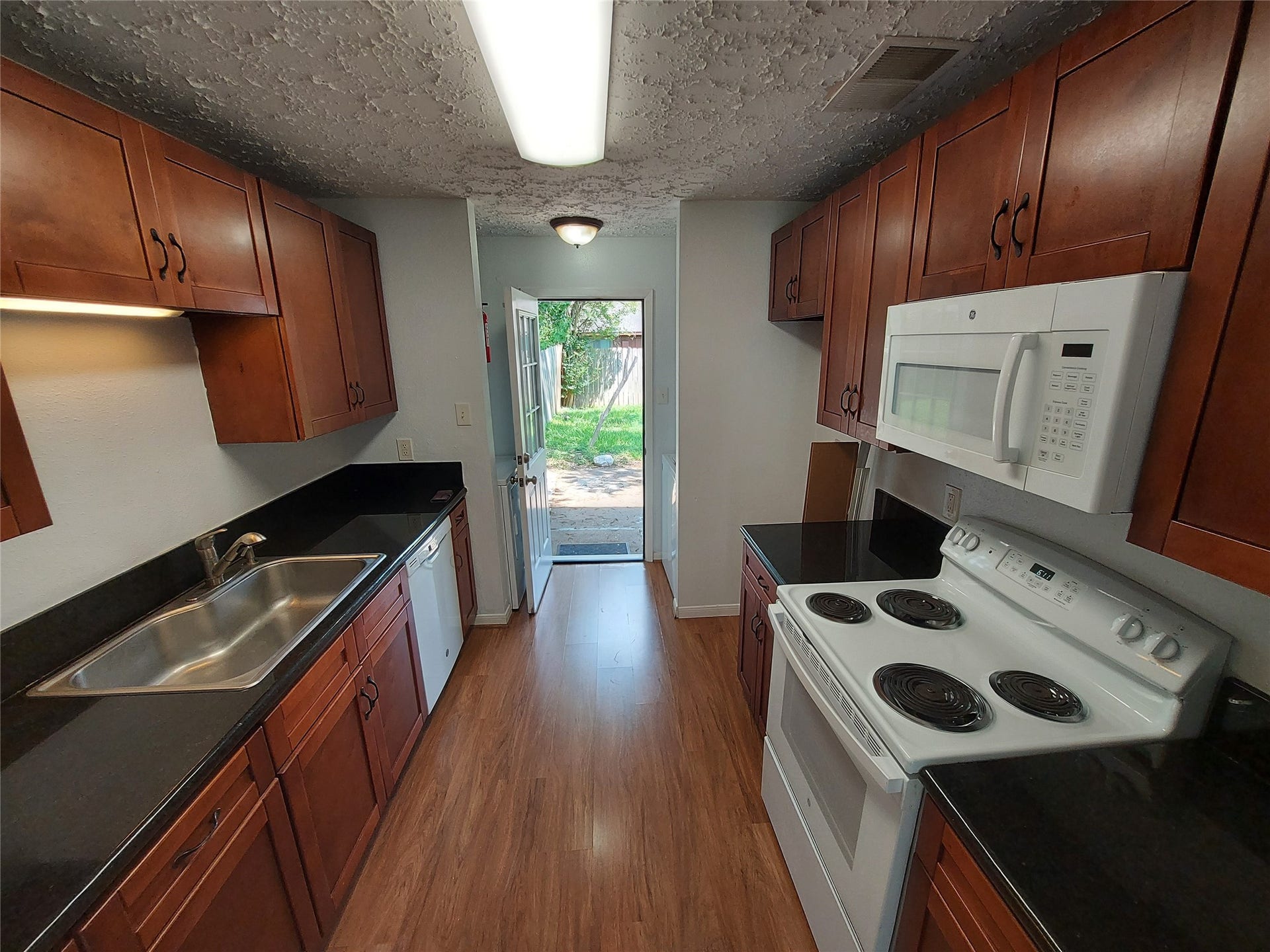 3807 Quiet Place Drive, Houston, TX 77082 3807 Quiet Place Drive, Houston, TX 77082