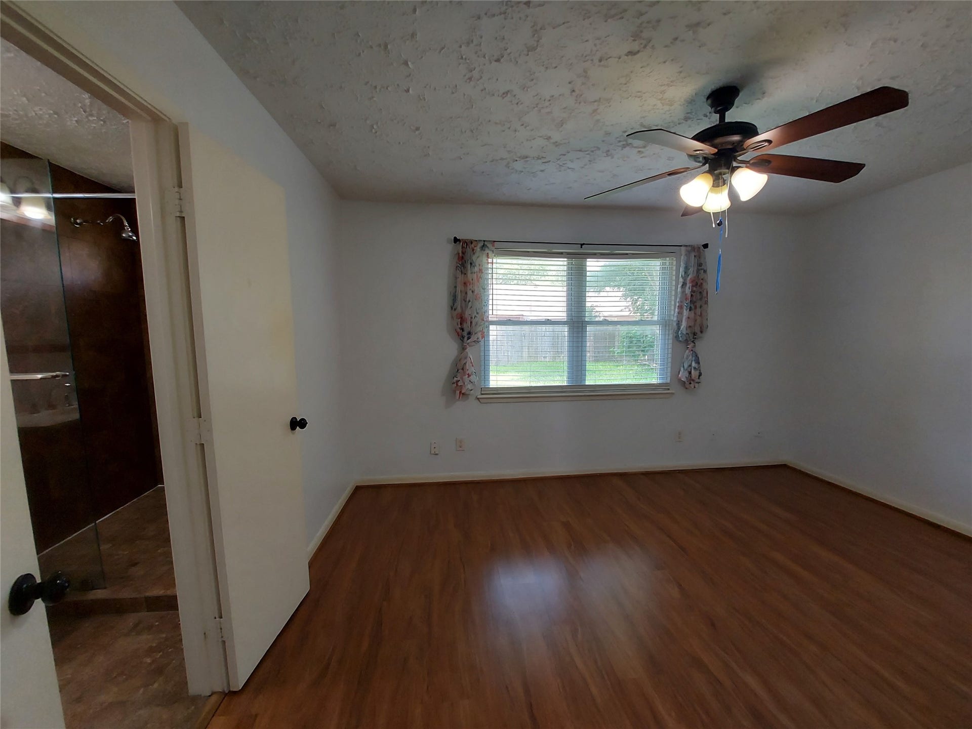 3807 Quiet Place Drive, Houston, TX 77082 3807 Quiet Place Drive, Houston, TX 77082