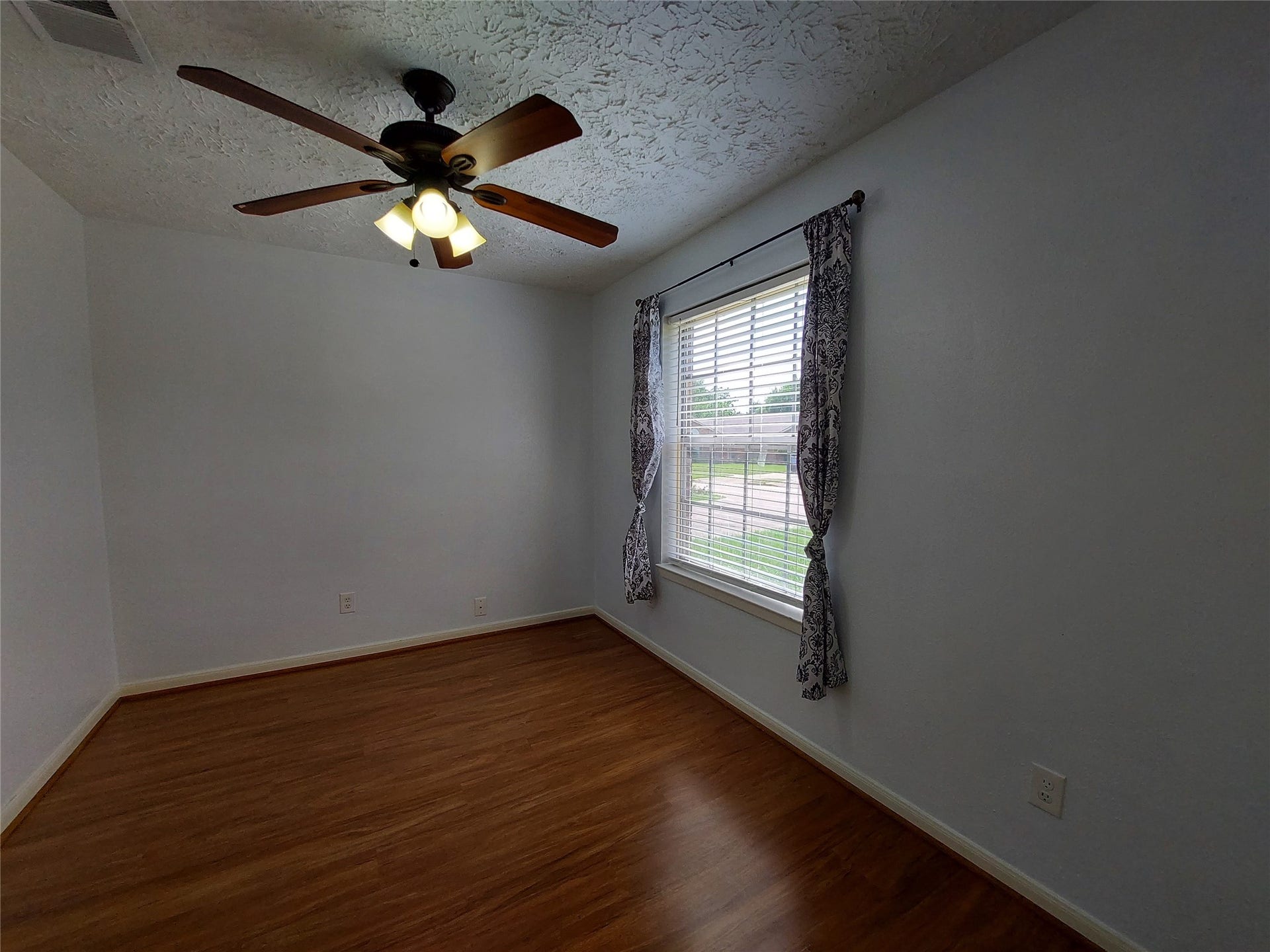 3807 Quiet Place Drive, Houston, TX 77082 3807 Quiet Place Drive, Houston, TX 77082
