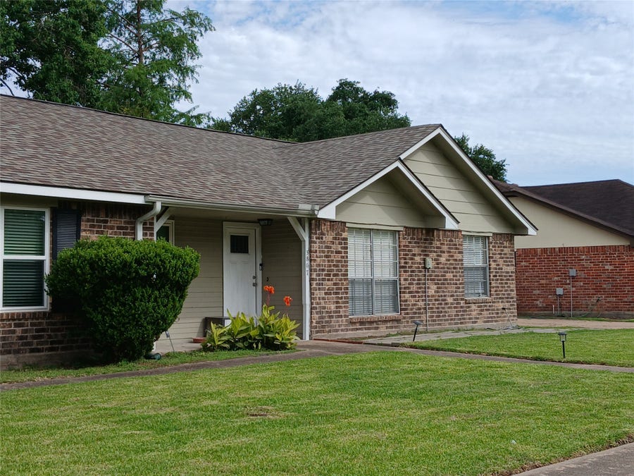 Property photo for 3807 Quiet Place Drive, Houston, TX