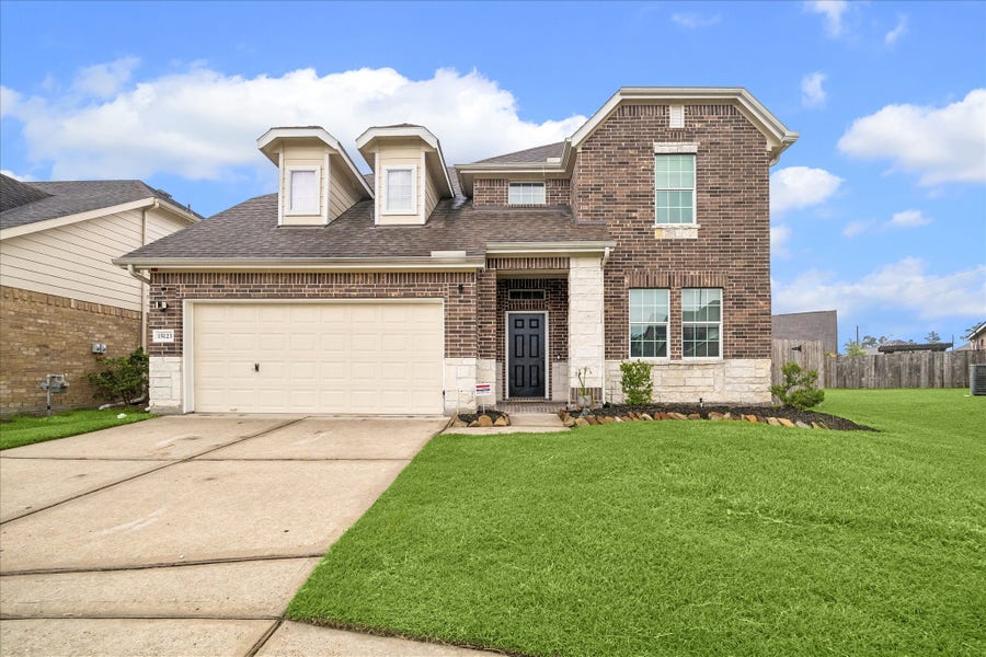 Property photo for 15123 Sun Glaze Court, Humble, TX