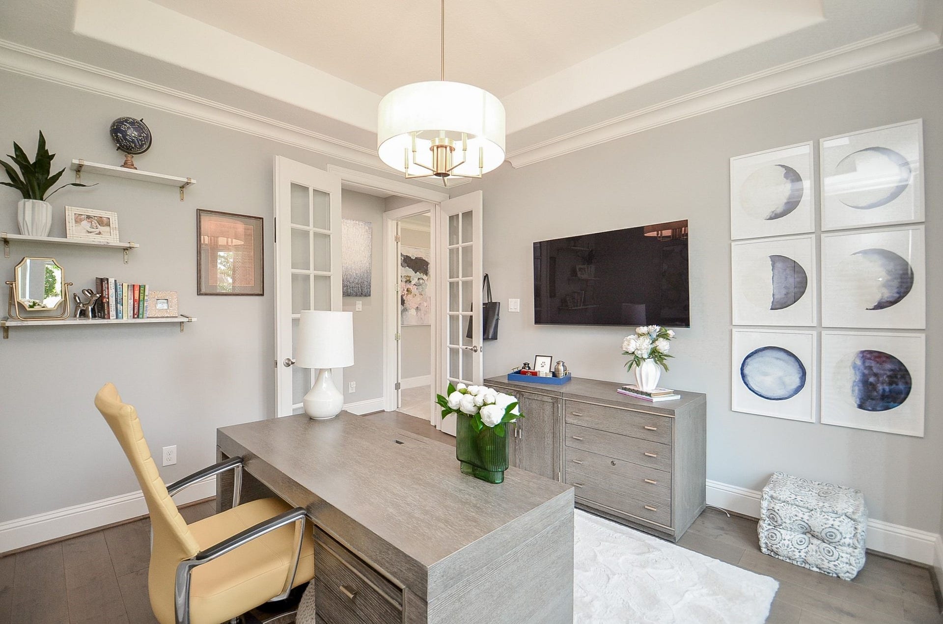 86 Quiet Way Lane, Sugar Land, TX 77498 Private study with French doors provides an ideal work-from-home space
