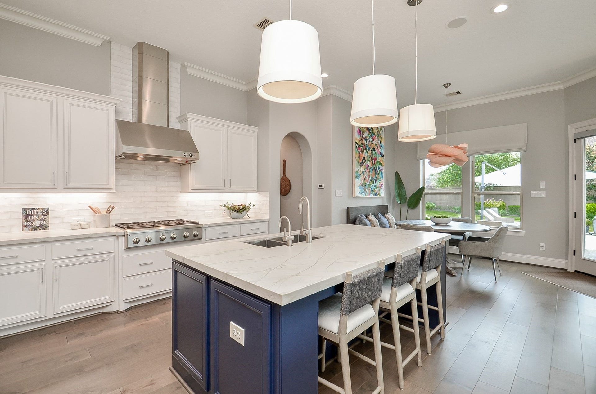 86 Quiet Way Lane, Sugar Land, TX 77498 Designed for gathering, the expansive island anchors this beautifully updated kitchen