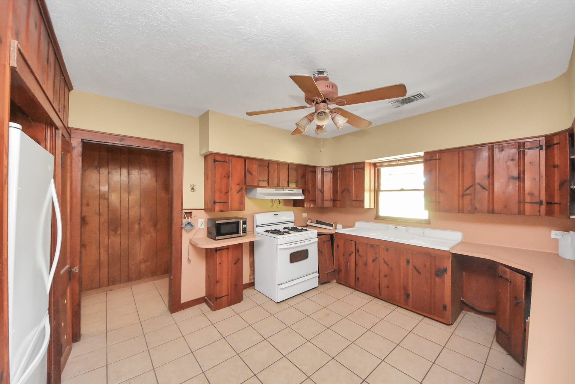 1007 Sundown Meadows Street, Crosby, TX 77532 1007 Sundown Meadows Street, Crosby, TX 77532