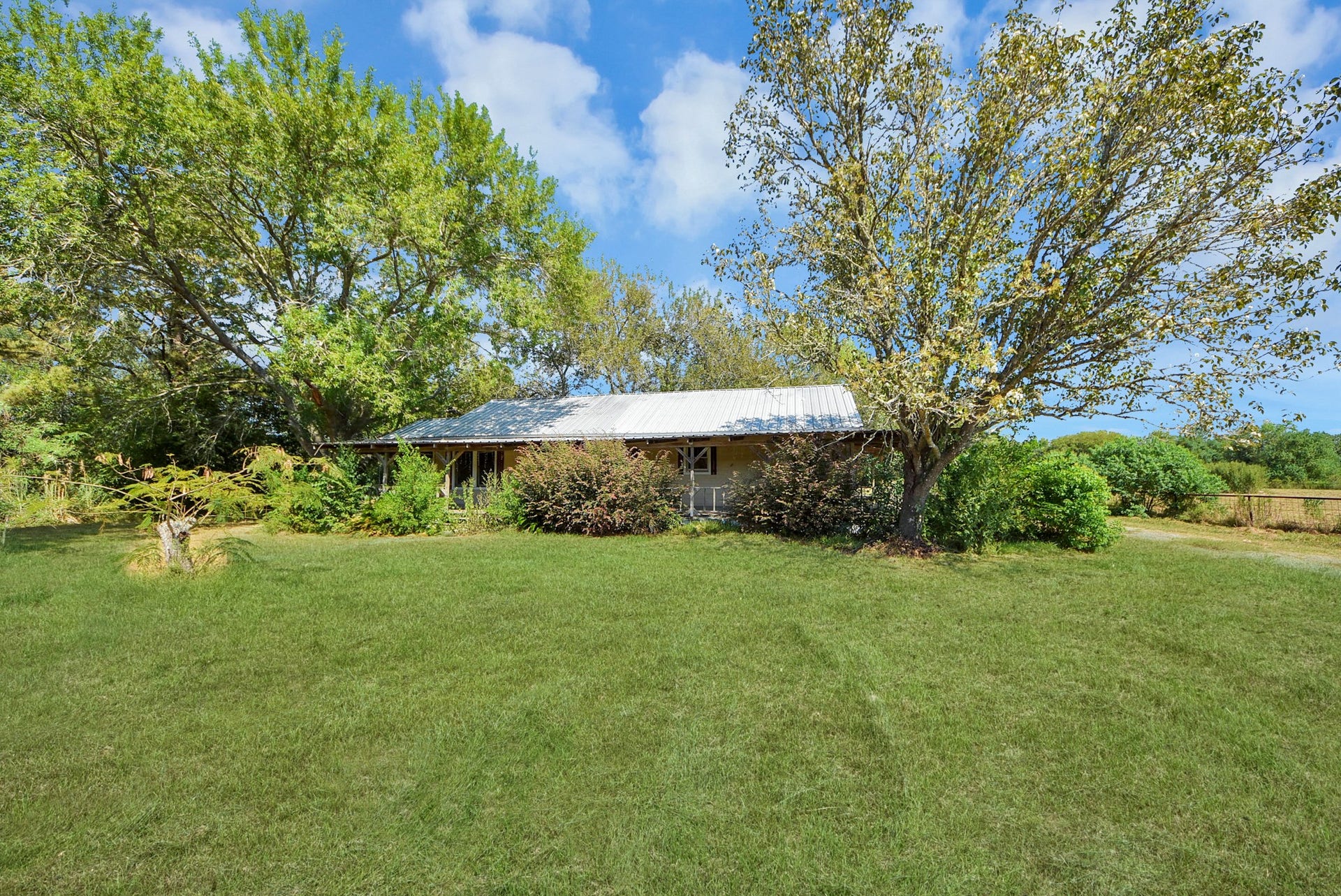 1007 Sundown Meadows Street, Crosby, TX 77532 1007 Sundown Meadows Street, Crosby, TX 77532
