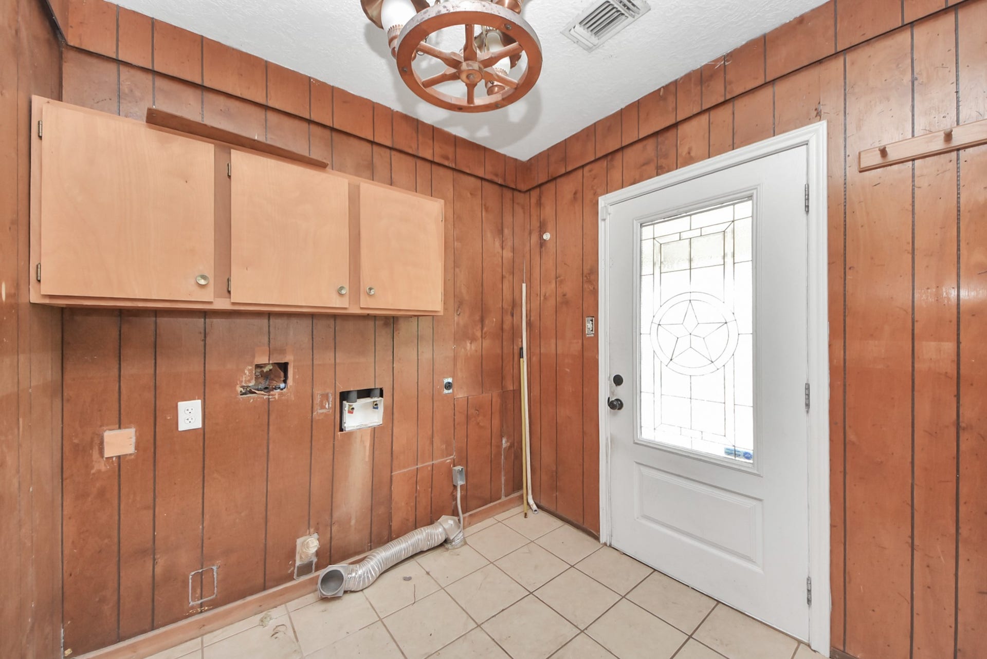 1007 Sundown Meadows Street, Crosby, TX 77532 1007 Sundown Meadows Street, Crosby, TX 77532