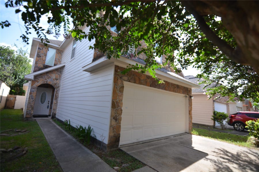Property photo for 10920 Panther Court, Houston, TX