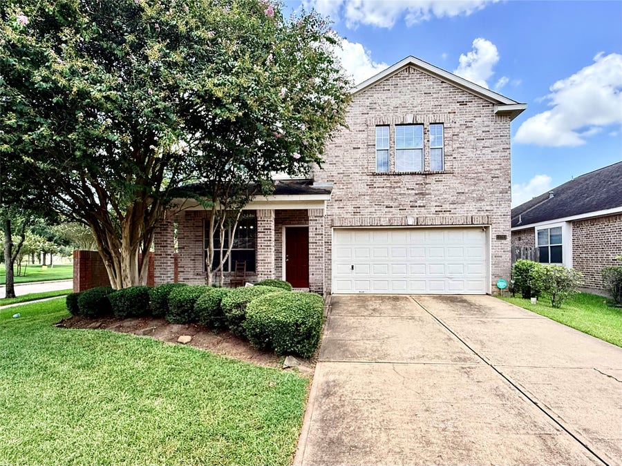 Property photo for 12315 Gentlebrook Drive, Pearland, TX
