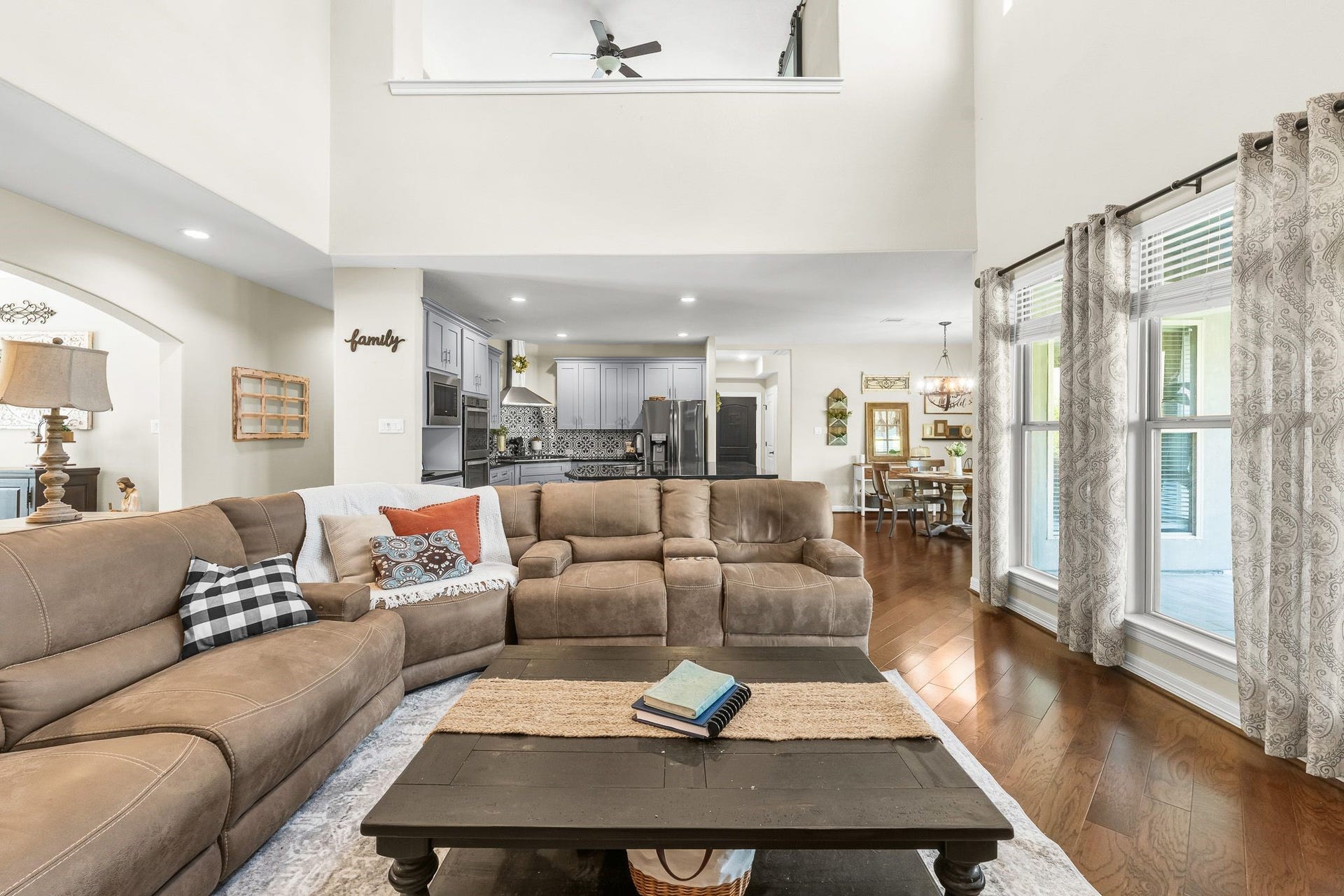 25203 Wilkes Park, Tomball, TX 77375