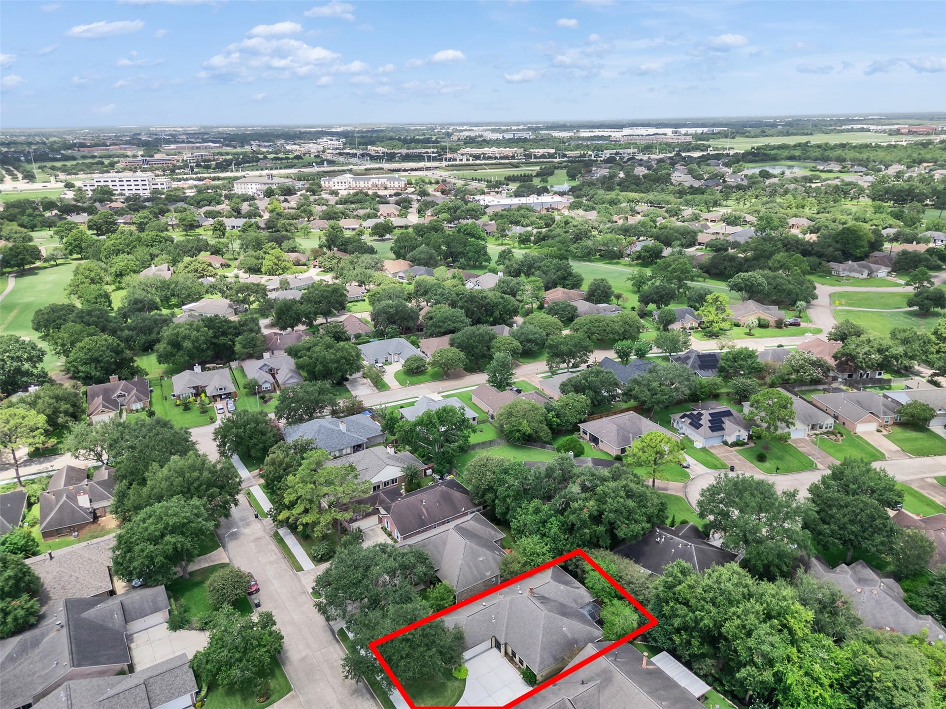 2819 Poplar Creek Lane, Pearland, TX 77584