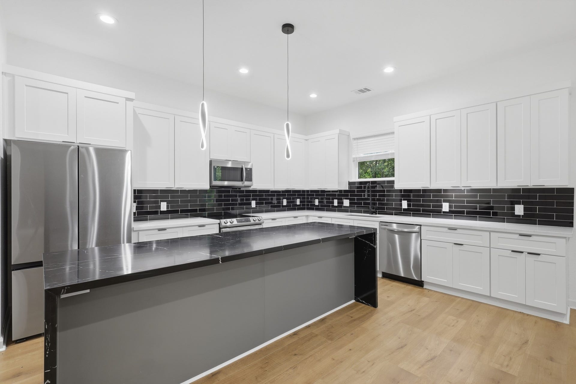 3402 Nathaniel Brown Street, #A/B, Houston, TX 77021 3402 Nathaniel Brown Street, #A/B, Houston, TX 77021
