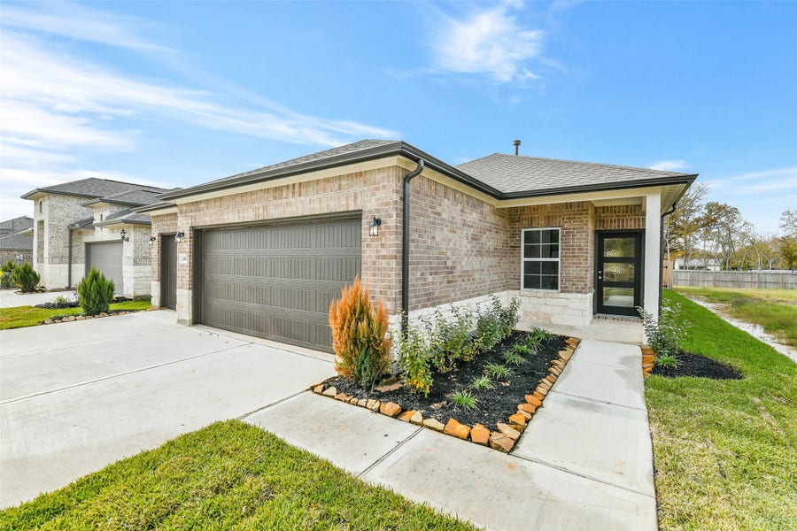 Property photo for 245 Harlingen Drive, Magnolia, TX