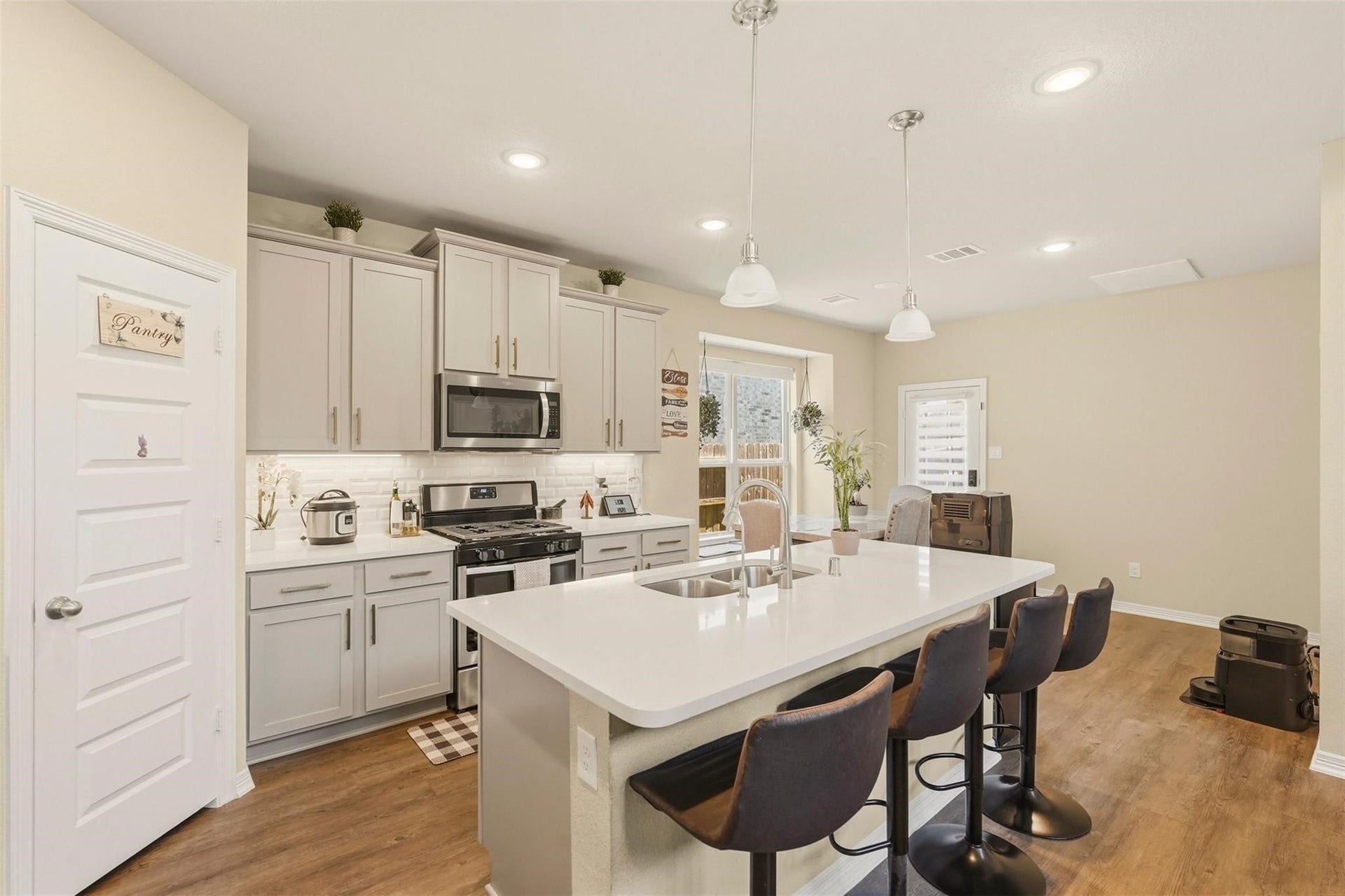 812 Coronado Terrace Lane, Katy, TX 77493 812 Coronado Terrace Lane, Katy, TX 77493