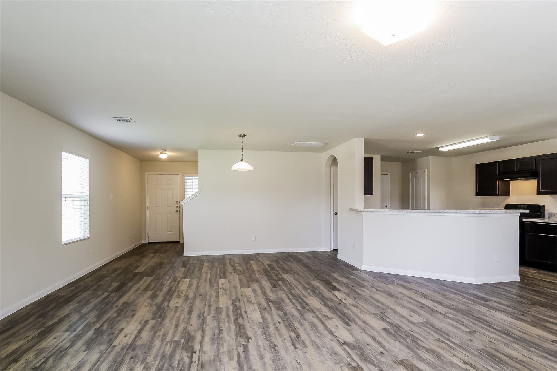 12223 Gemma Lane, Houston, TX 77044 Photos may be representative of the floor plan and not the exact home. Finishes, layout, and features of the actual property for lease may vary.