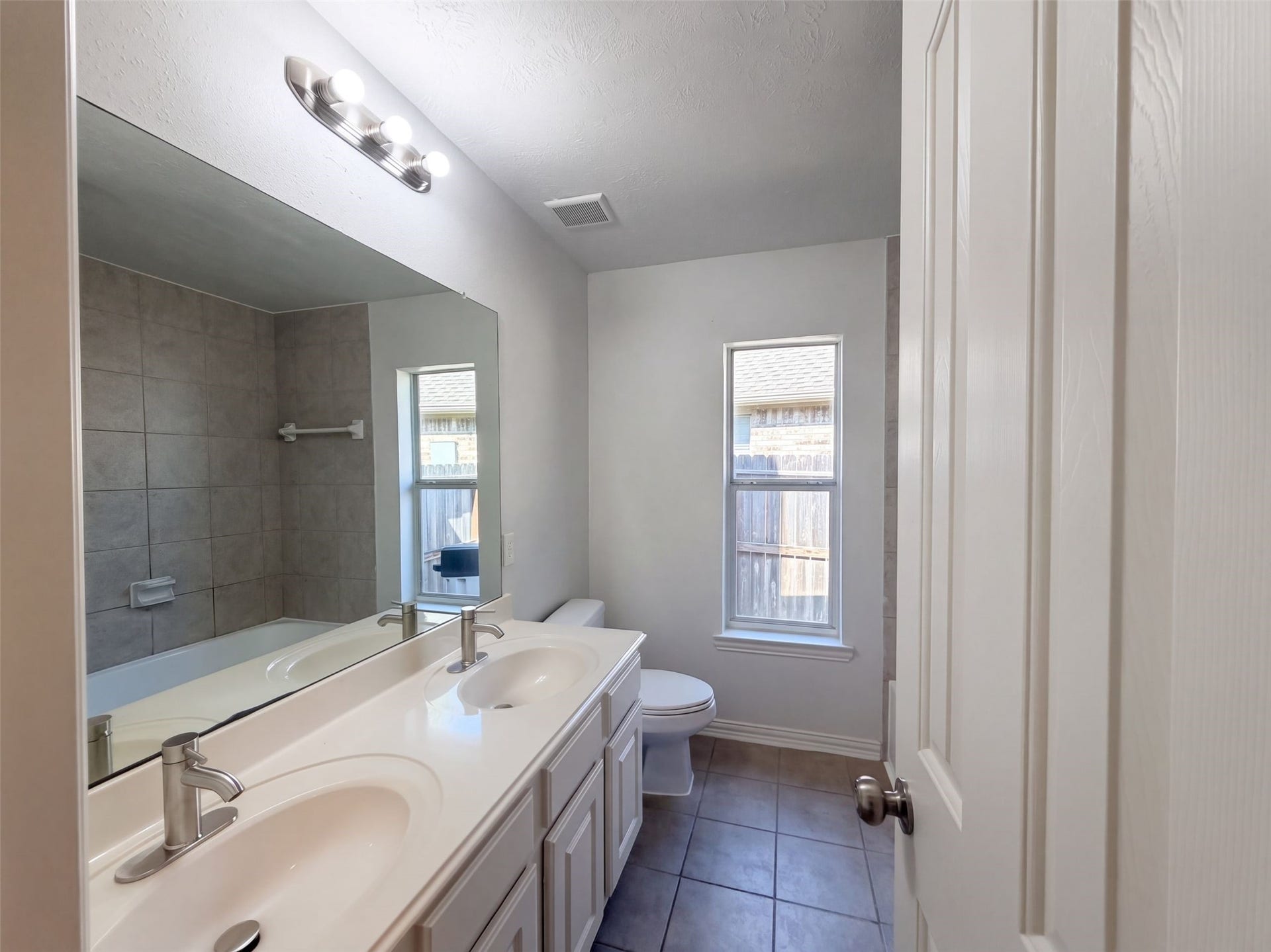 3307 Wolf Court, Pearland, TX 77584 3307 Wolf Court, Pearland, TX 77584