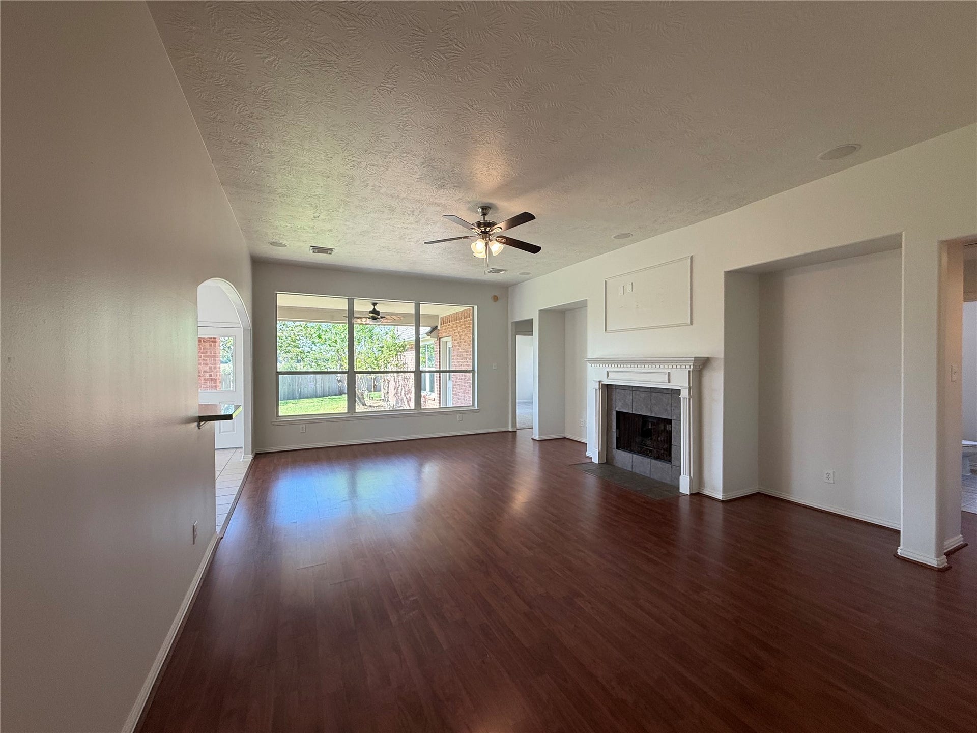 3307 Wolf Court, Pearland, TX 77584 3307 Wolf Court, Pearland, TX 77584