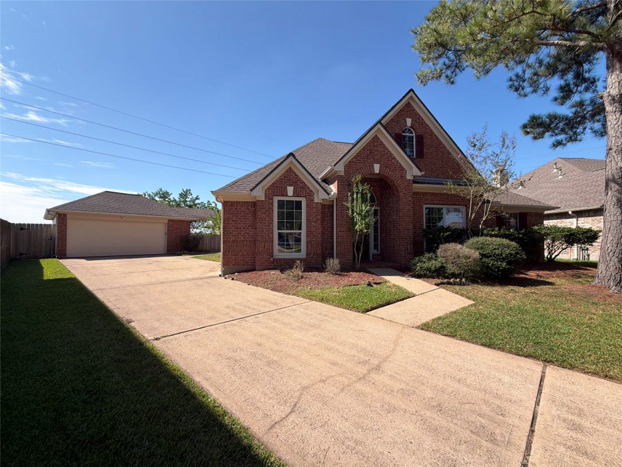 Property photo for 3307 Wolf Court, Pearland, TX