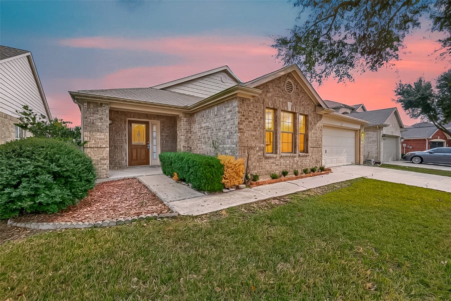 Property photo for 3014 Crestbrook Bend Lane, Katy, TX