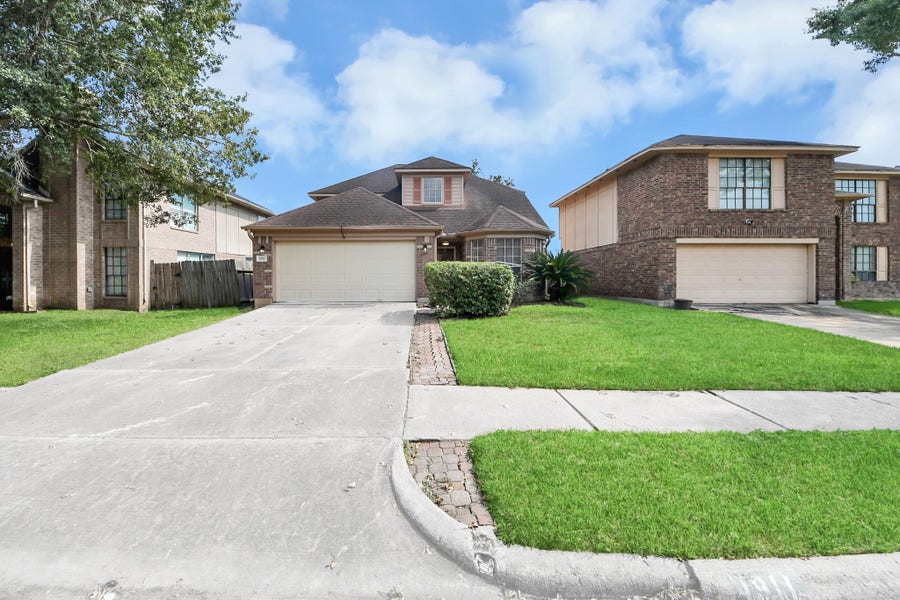 Property photo for 1911 Wildwood Ridge Drive, Missouri City, TX