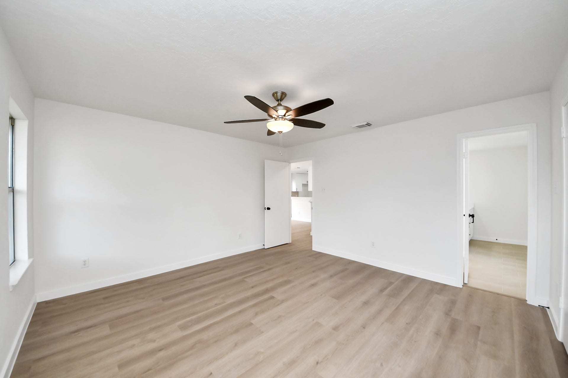 1911 Wildwood Ridge Drive, Missouri City, TX 77489 1911 Wildwood Ridge Drive, Missouri City, TX 77489