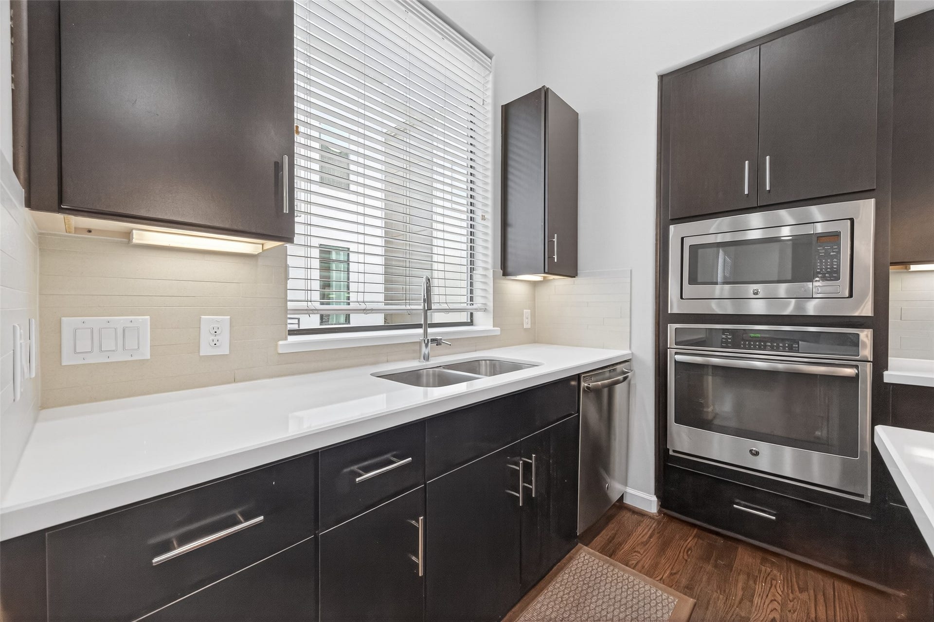 5313 Inker Street, Houston, TX 77007 5313 Inker Street, Houston, TX 77007