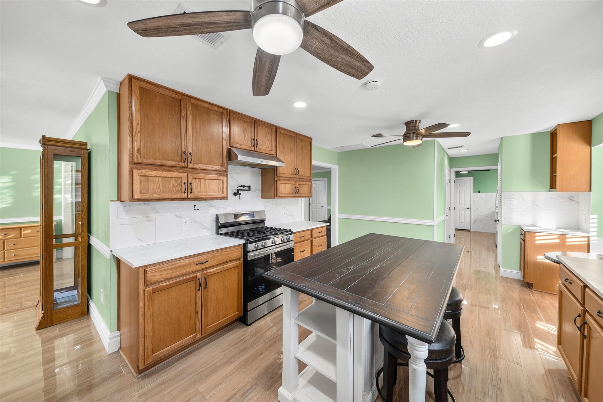 25318 Spring Ridge Drive, Spring, TX 77386 25318 Spring Ridge Drive, Spring, TX 77386