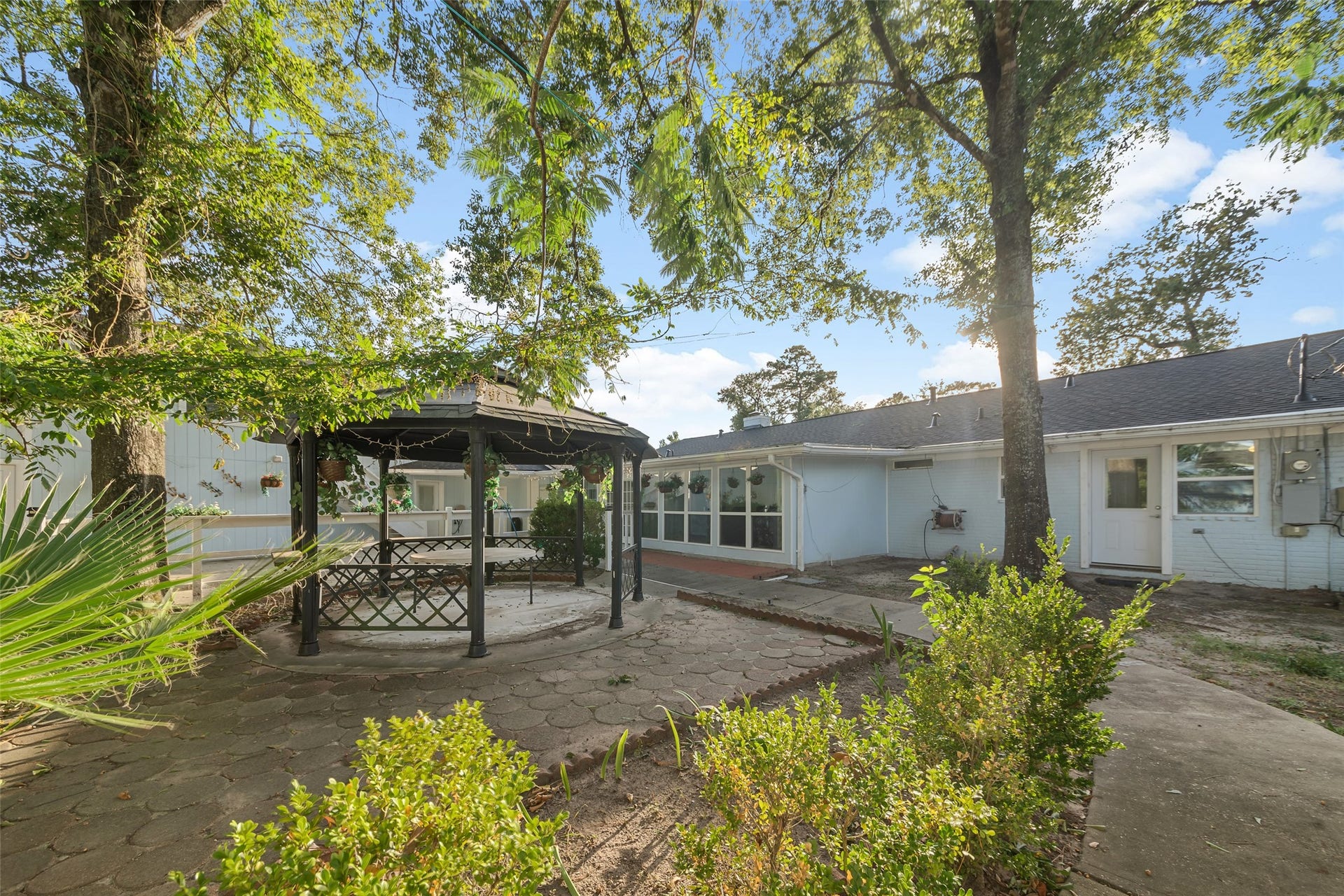 25318 Spring Ridge Drive, Spring, TX 77386 25318 Spring Ridge Drive, Spring, TX 77386
