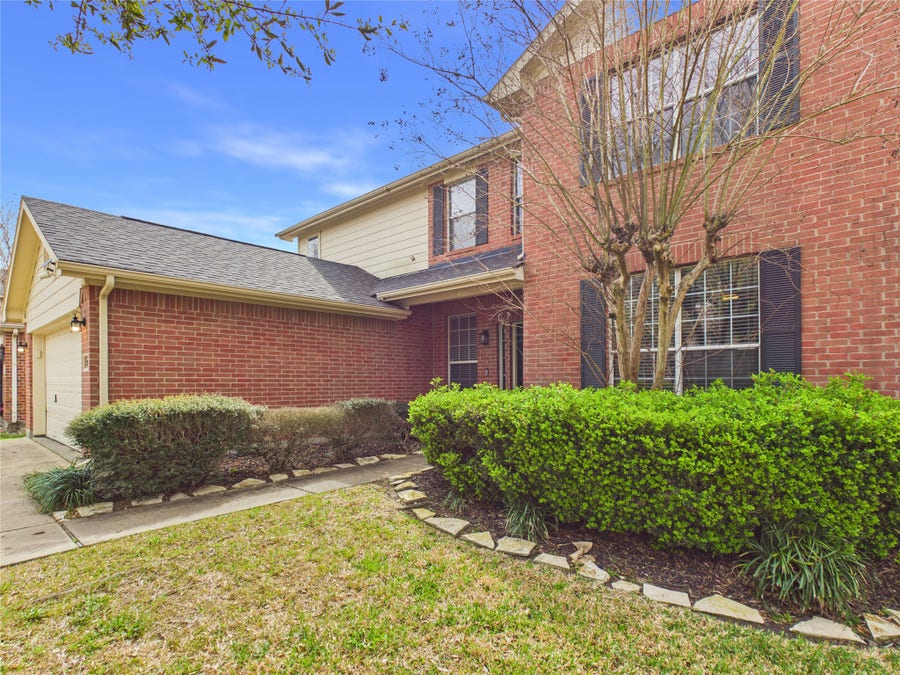 Property photo for 21719 Manitou Falls Lane, Katy, TX