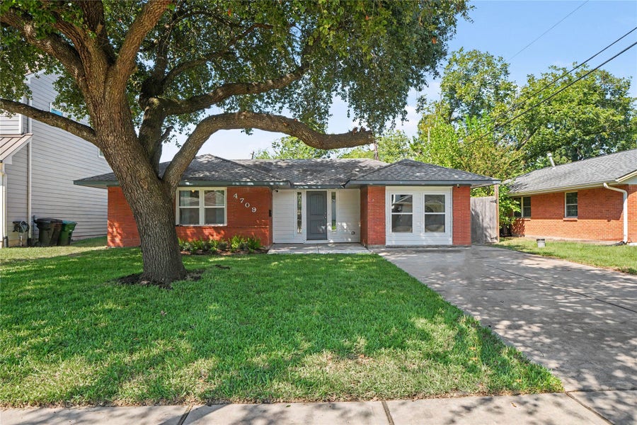 Property photo for 4709 Sanborn Drive, Houston, TX