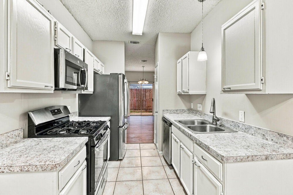 8123 Summer Trail Drive, Houston, TX 77040 8123 Summer Trail Drive, Houston, TX 77040
