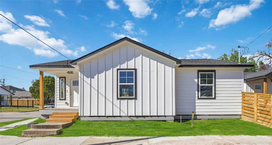 Property photo for 1501 Cavalcade Street, Houston, TX