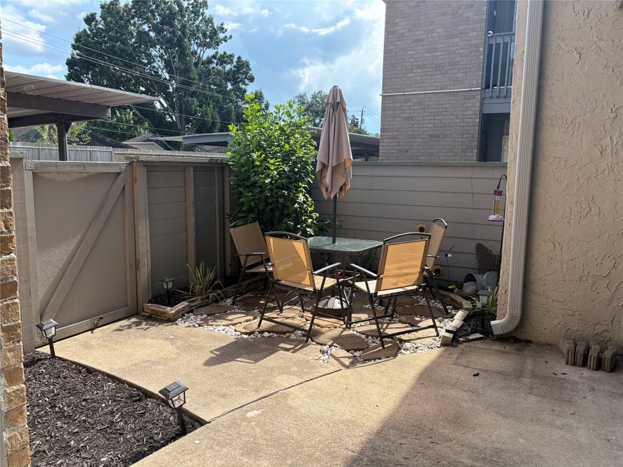 Property photo for 260 El Dorado Boulevard, #607, Houston, TX