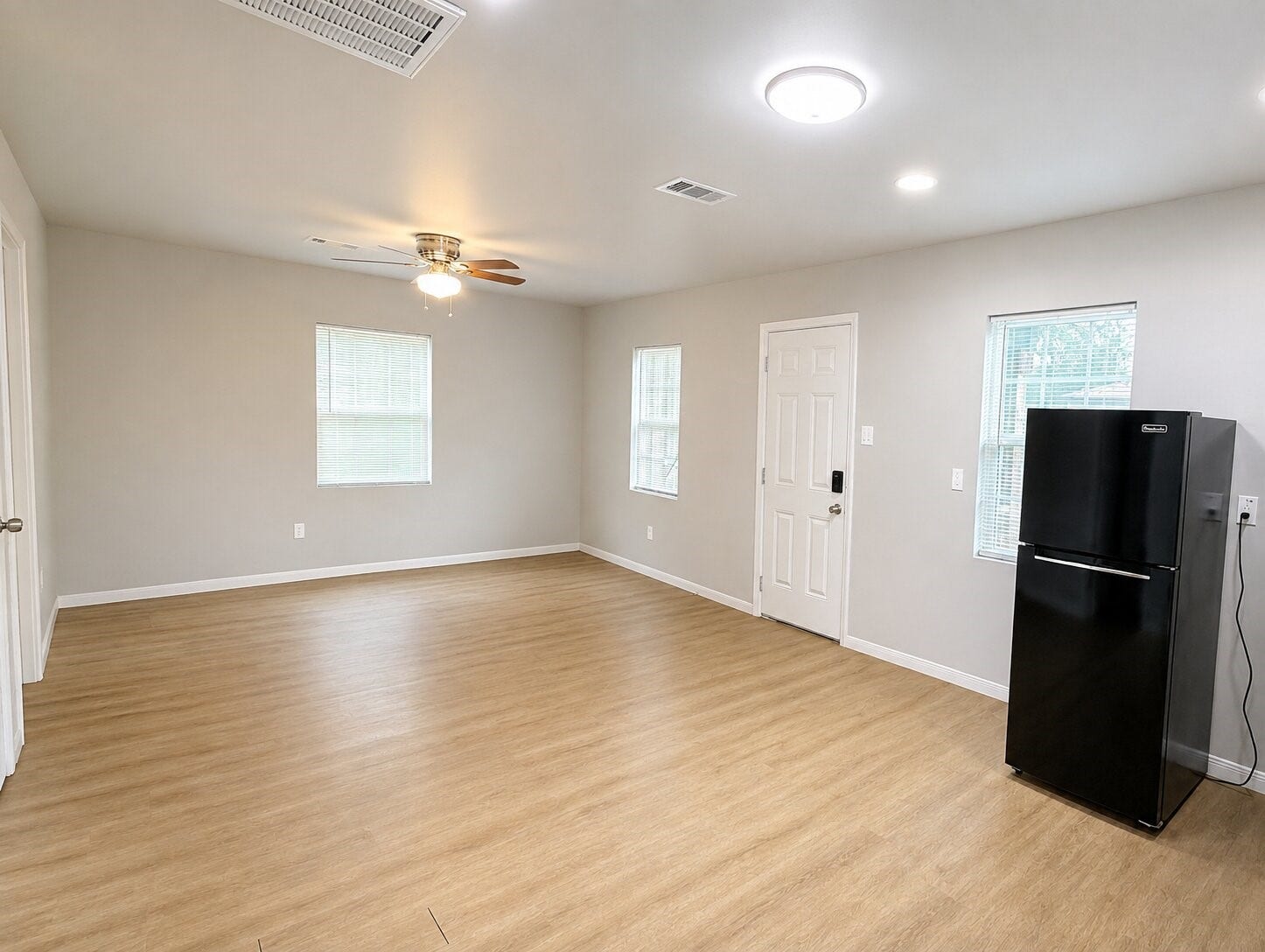 15521 Highway 6, Santa Fe, TX 77517 15521 Highway 6, Santa Fe, TX 77517