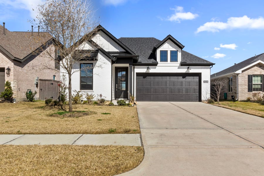 Property photo for 19218 Palfrey Prairie Trail, Tomball, TX