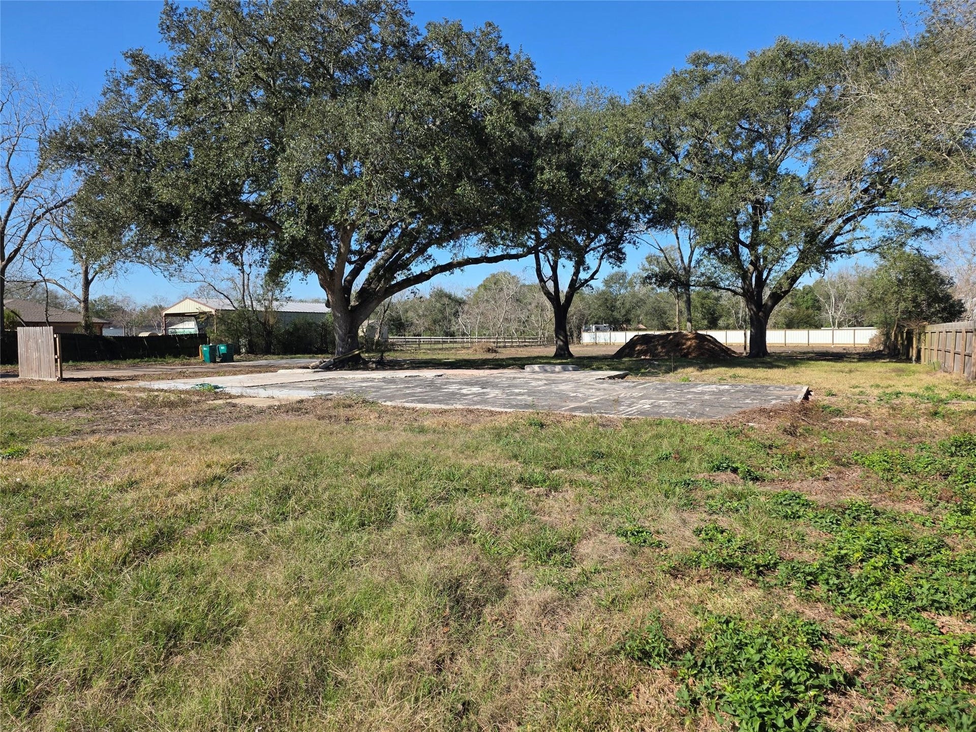 414 Gordy Road, Bacliff, TX 77518 414 Gordy Road, Bacliff, TX 77518