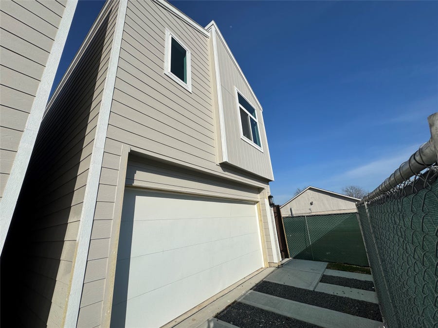 Property photo for 3227 Dennis Street, Houston, TX