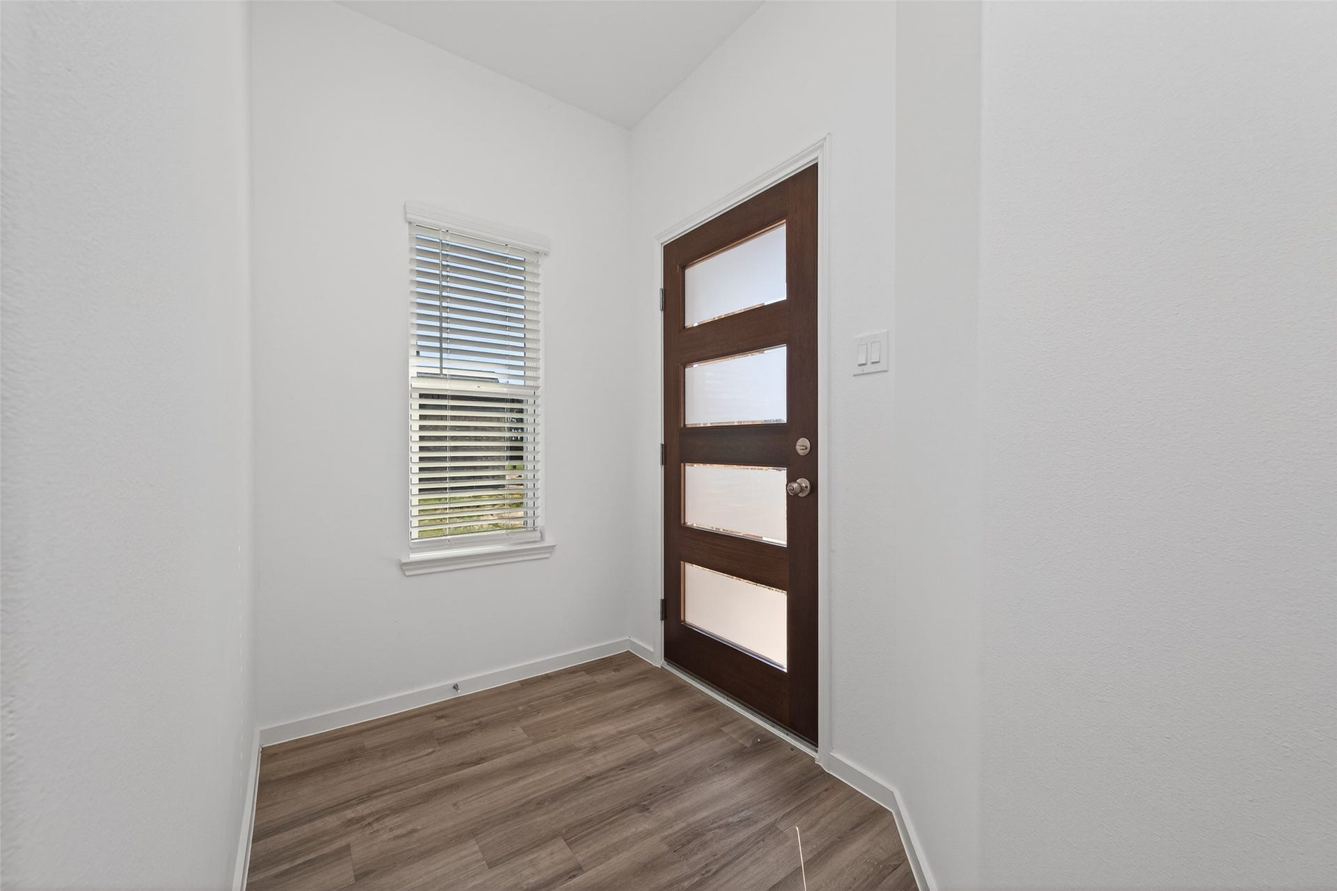 9991 Enclave Grove Street, Willis, TX 77318 9991 Enclave Grove Street, Willis, TX 77318
