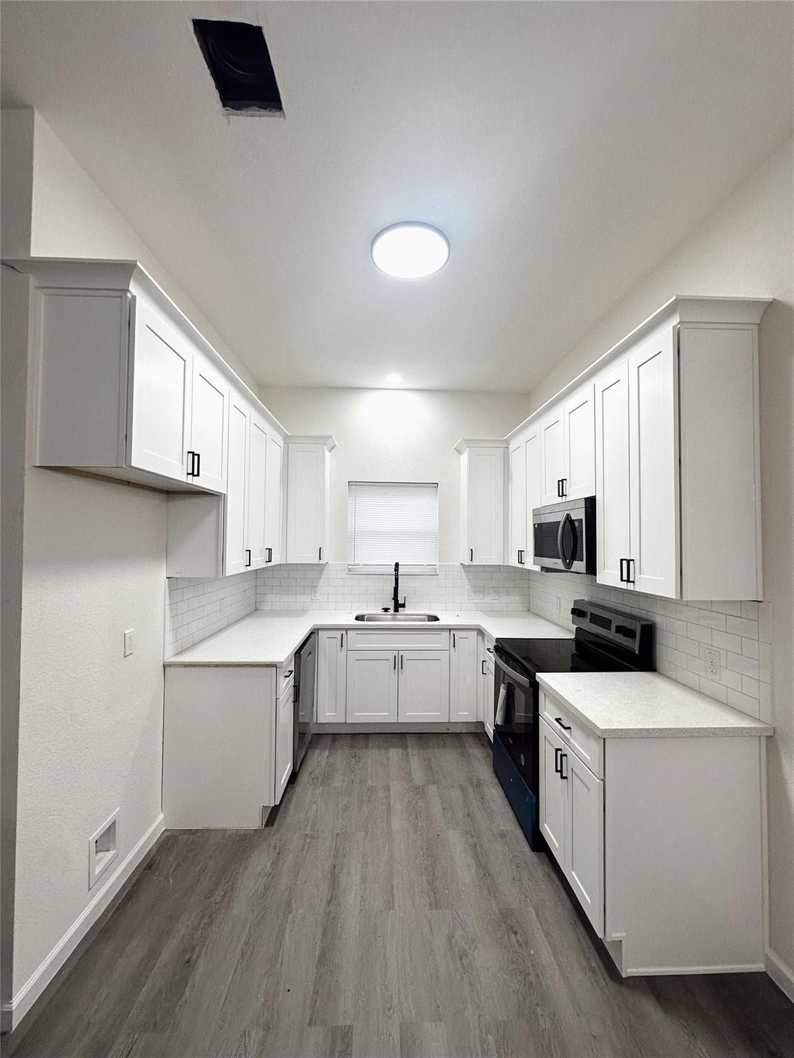 318 Tennessee Street, #AB, Houston, TX 77029 318 Tennessee Street, #AB, Houston, TX 77029