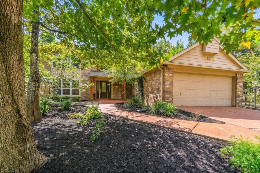 Property photo for 11 Thorn Berry Place, The Woodlands, TX