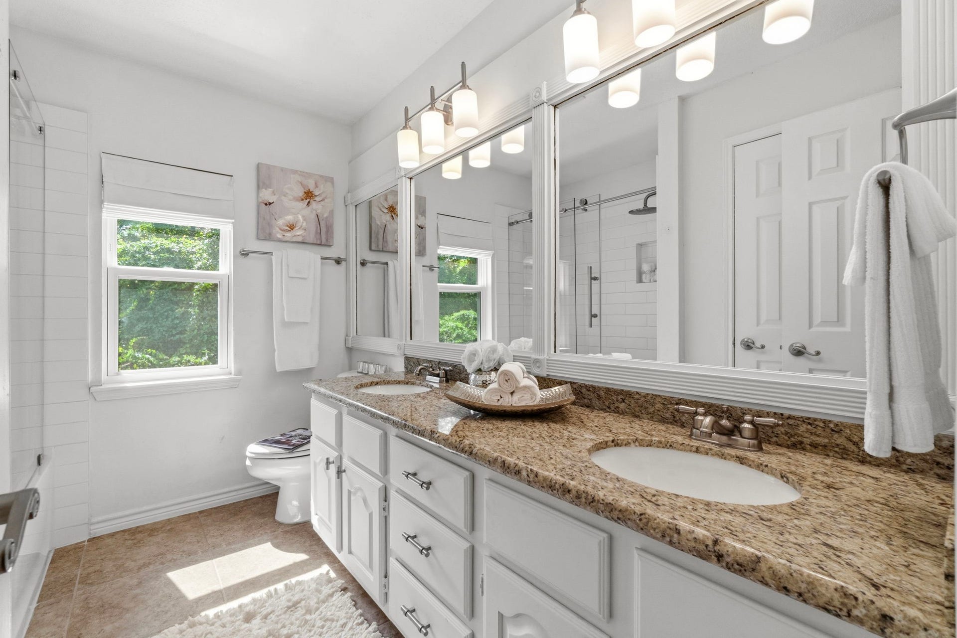 11 Thorn Berry Place, The Woodlands, TX 77381 11 Thorn Berry Place, The Woodlands, TX 77381