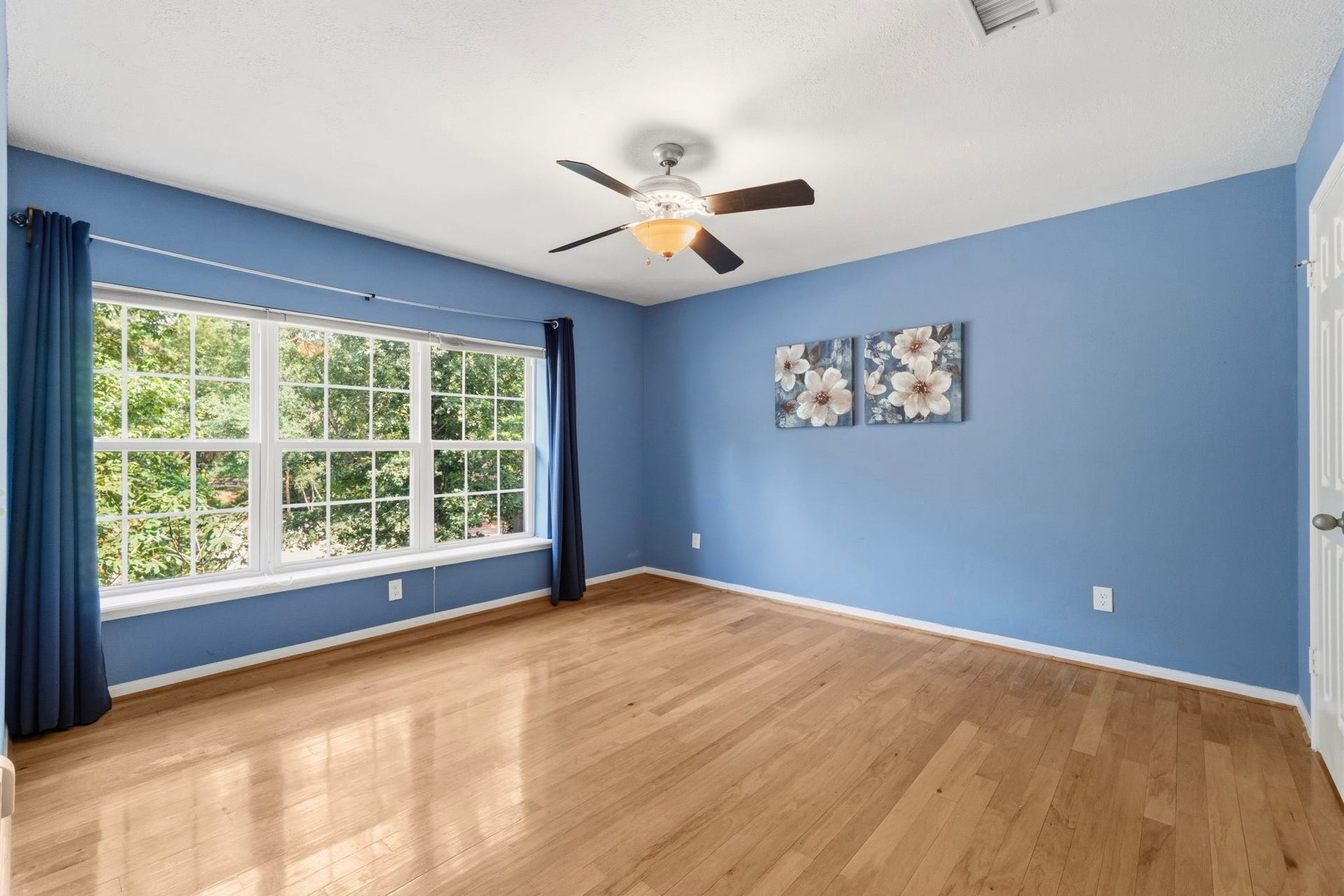 11 Thorn Berry Place, The Woodlands, TX 77381 11 Thorn Berry Place, The Woodlands, TX 77381