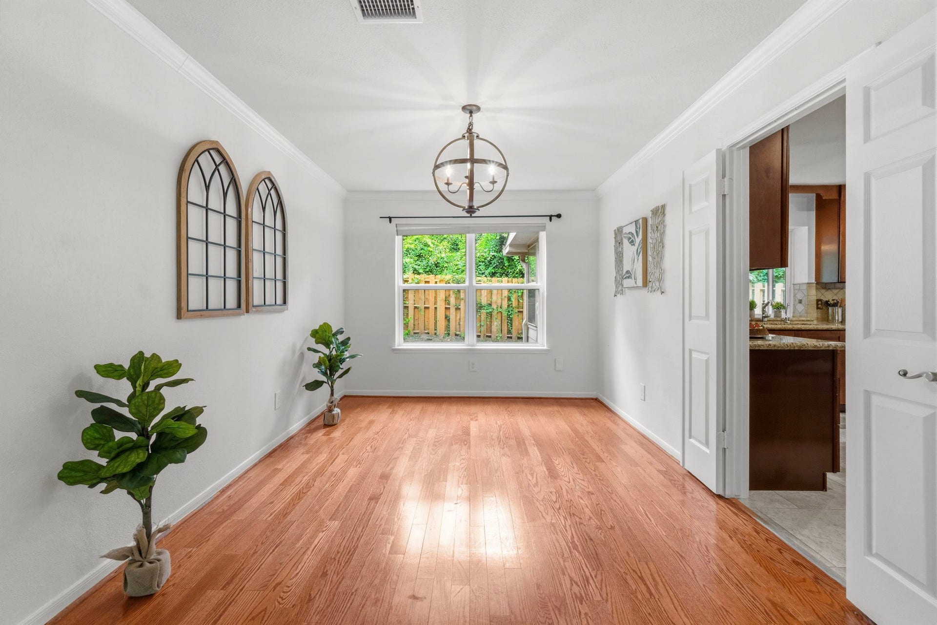 11 Thorn Berry Place, The Woodlands, TX 77381 11 Thorn Berry Place, The Woodlands, TX 77381
