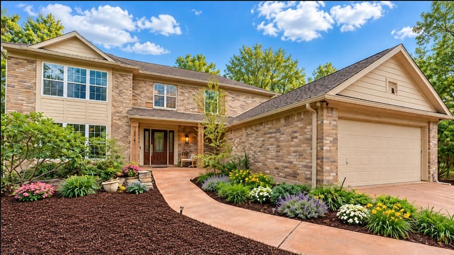 Property photo for 11 Thorn Berry Place, The Woodlands, TX
