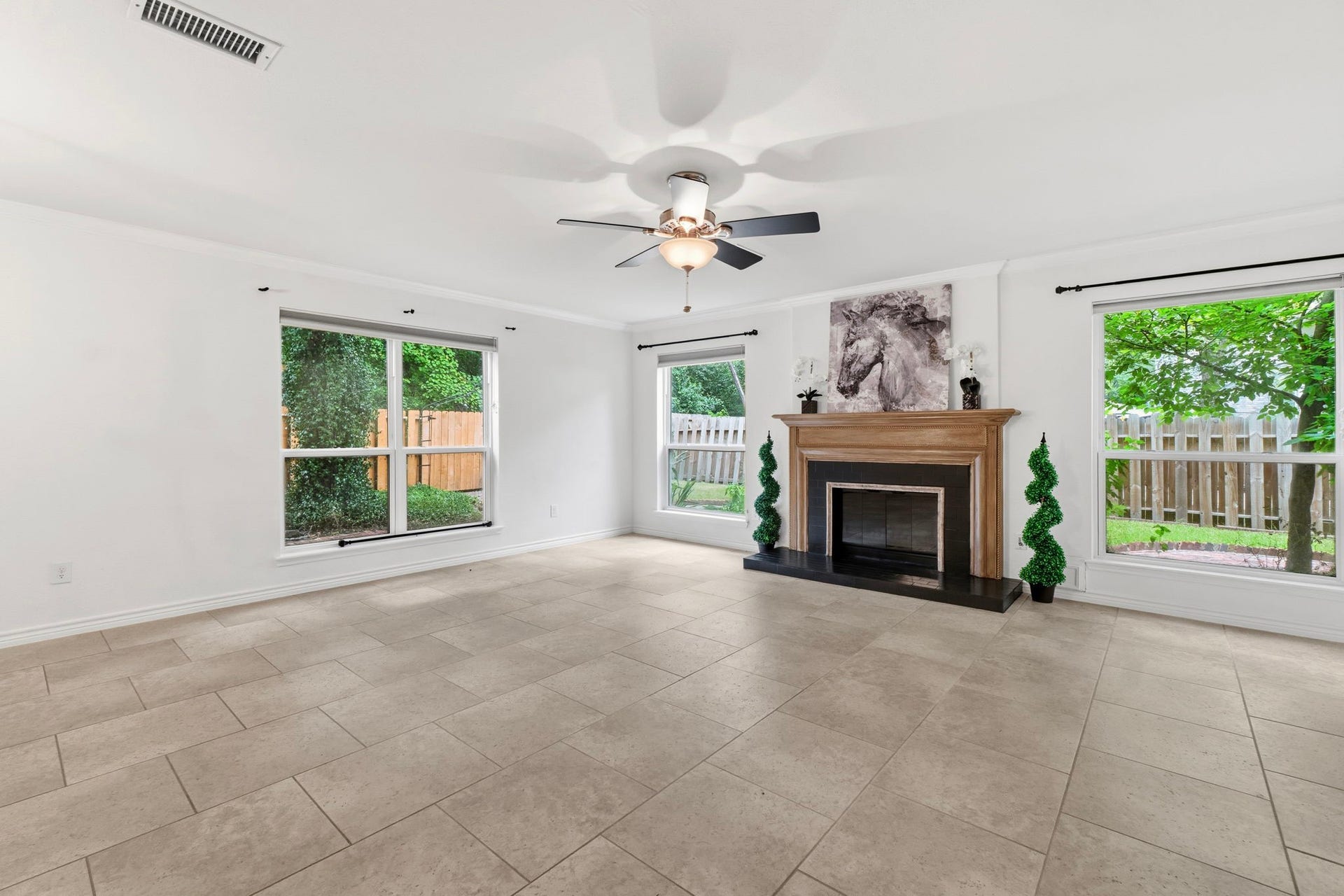 11 Thorn Berry Place, The Woodlands, TX 77381 11 Thorn Berry Place, The Woodlands, TX 77381