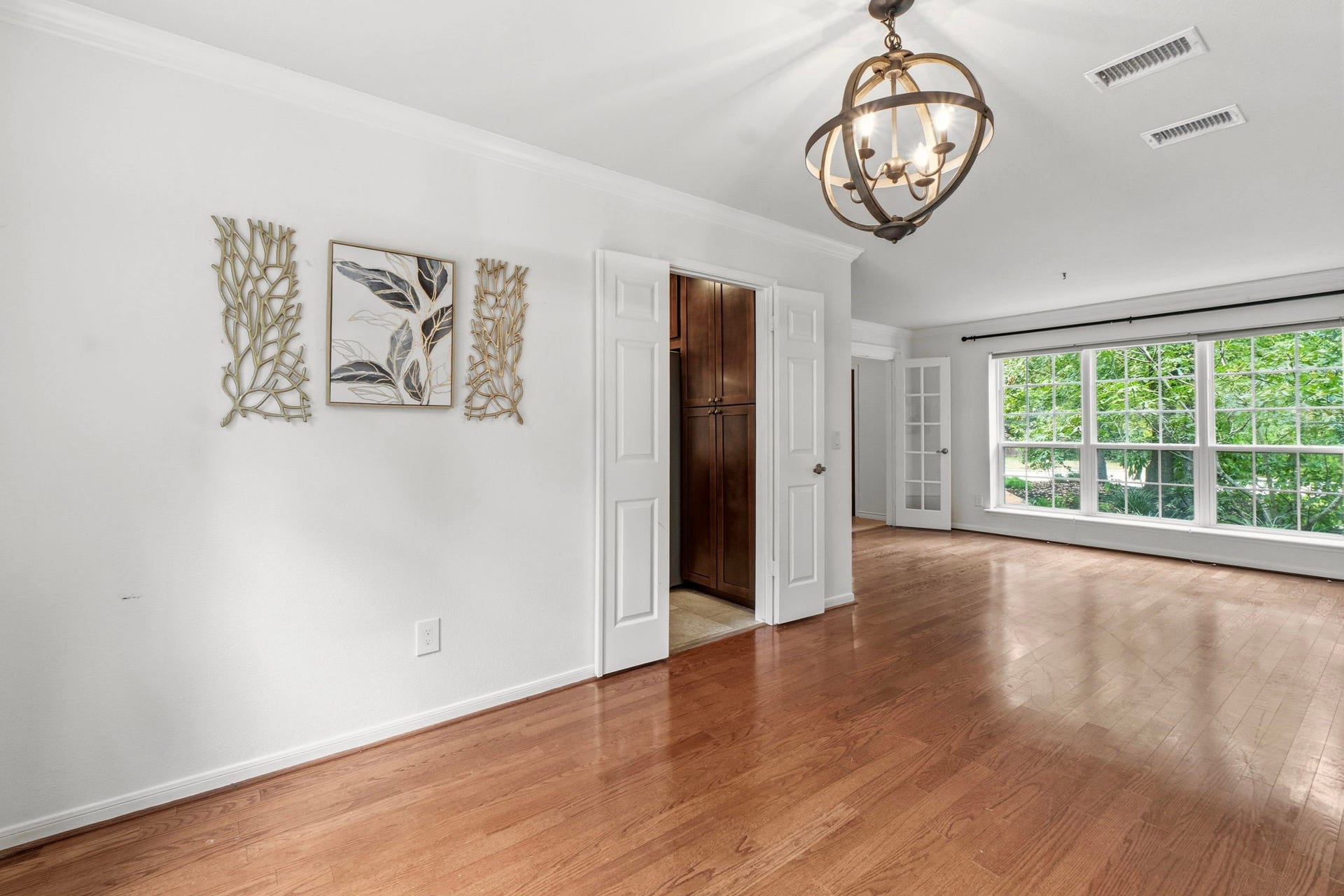11 Thorn Berry Place, The Woodlands, TX 77381 11 Thorn Berry Place, The Woodlands, TX 77381